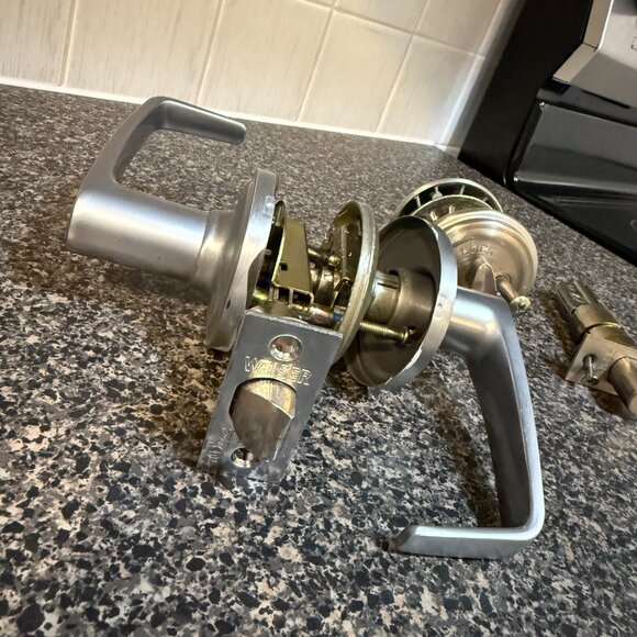 Weiser Exterior Door Handle and Deadbolt. - Picture 6 of 6